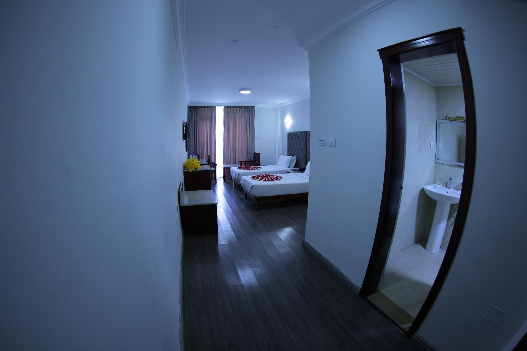Trinity Hotel Addis Ababa Exterior photo