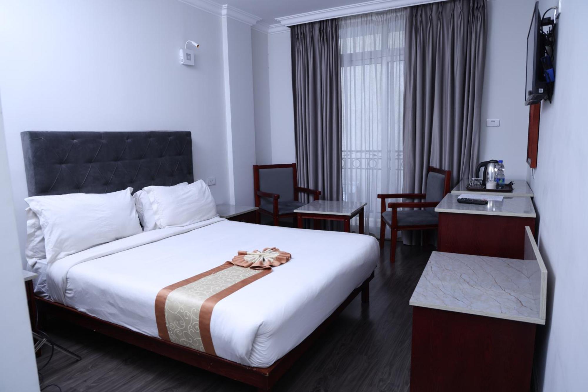 Trinity Hotel Addis Ababa Exterior photo